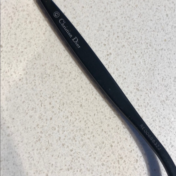 Like new Dior Technologic sunglasses - Picture 3 of 7